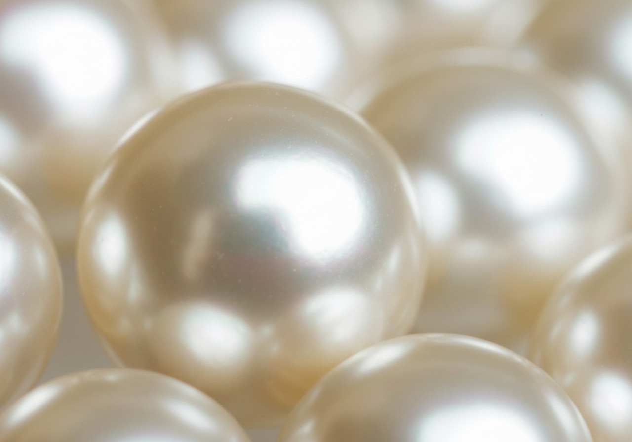 Detailaufnahme des Echte Perlen reinigen und pflegen im Berliner Atelier von Juwelier lesfacettes.de